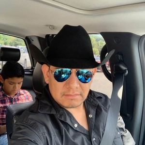 Meet your Posher, Silverio